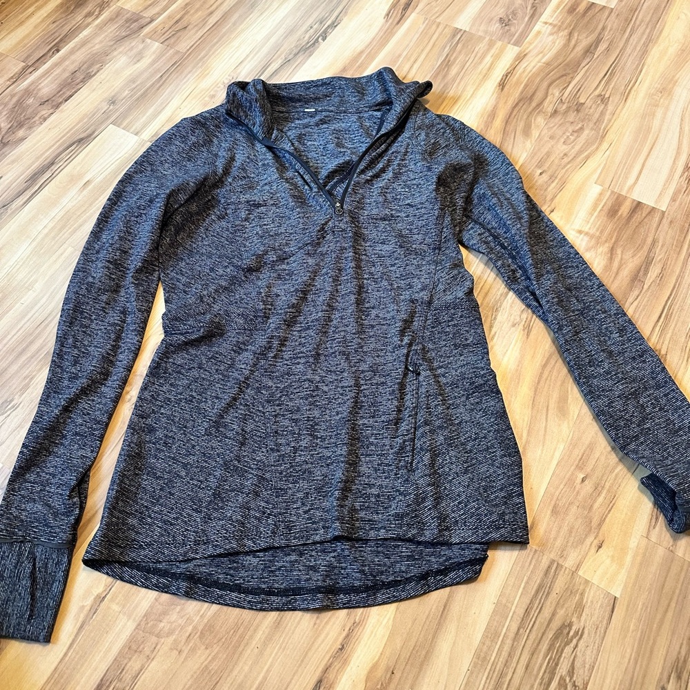 Lululemon black and white stripe 1/4 zip